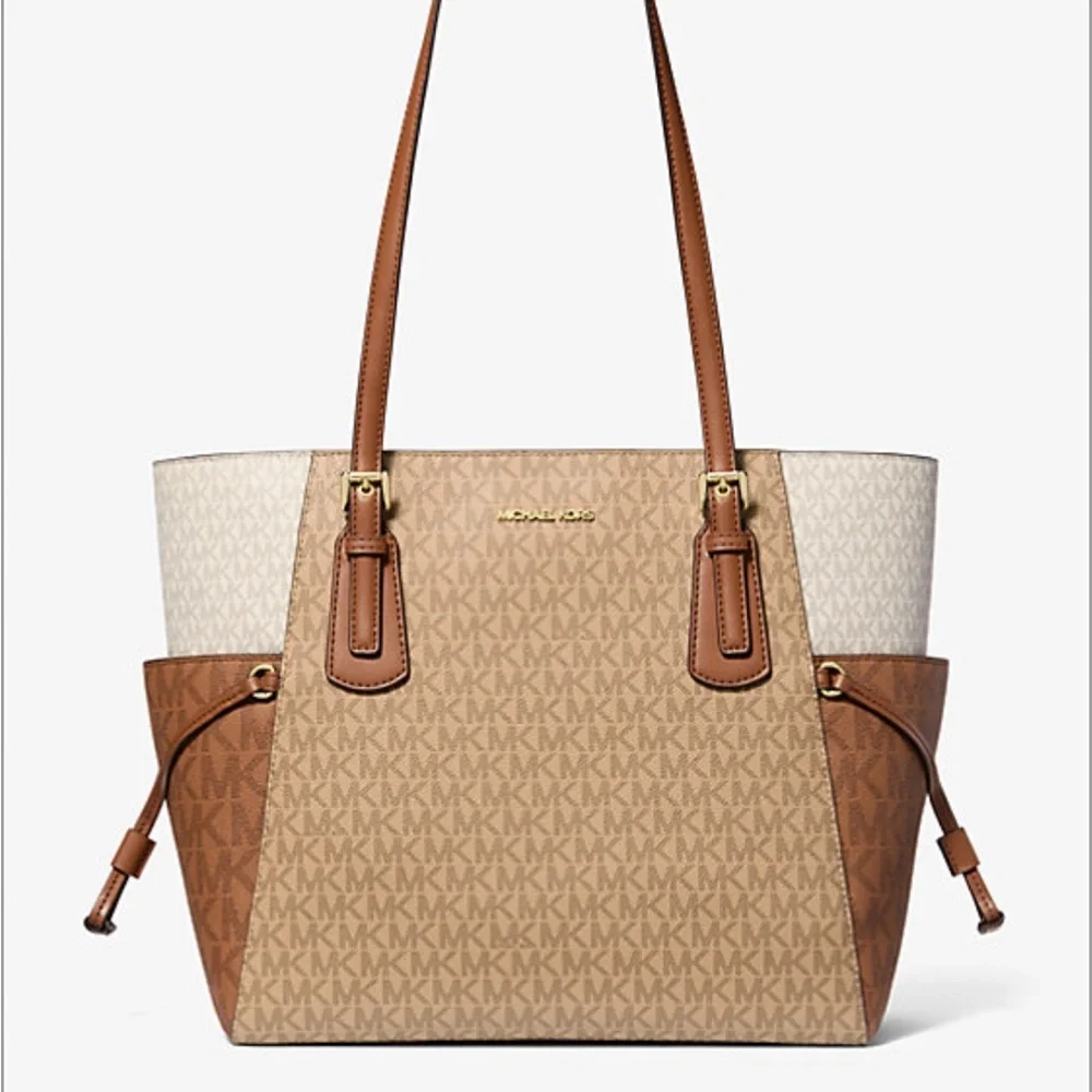 MICHAEL KORS  Voyager Large Color-Block Signature Logo Tote Bag